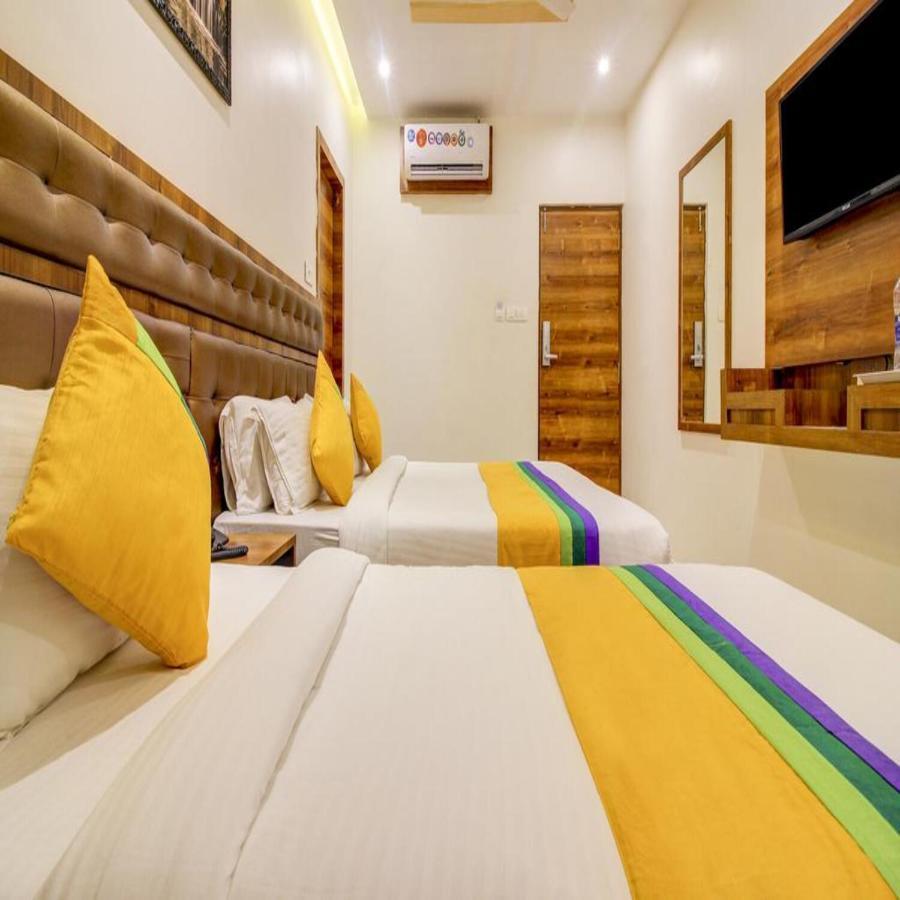 Hotel Riva International Goregaon- Near Nesco มุมไบ ภายนอก รูปภาพ